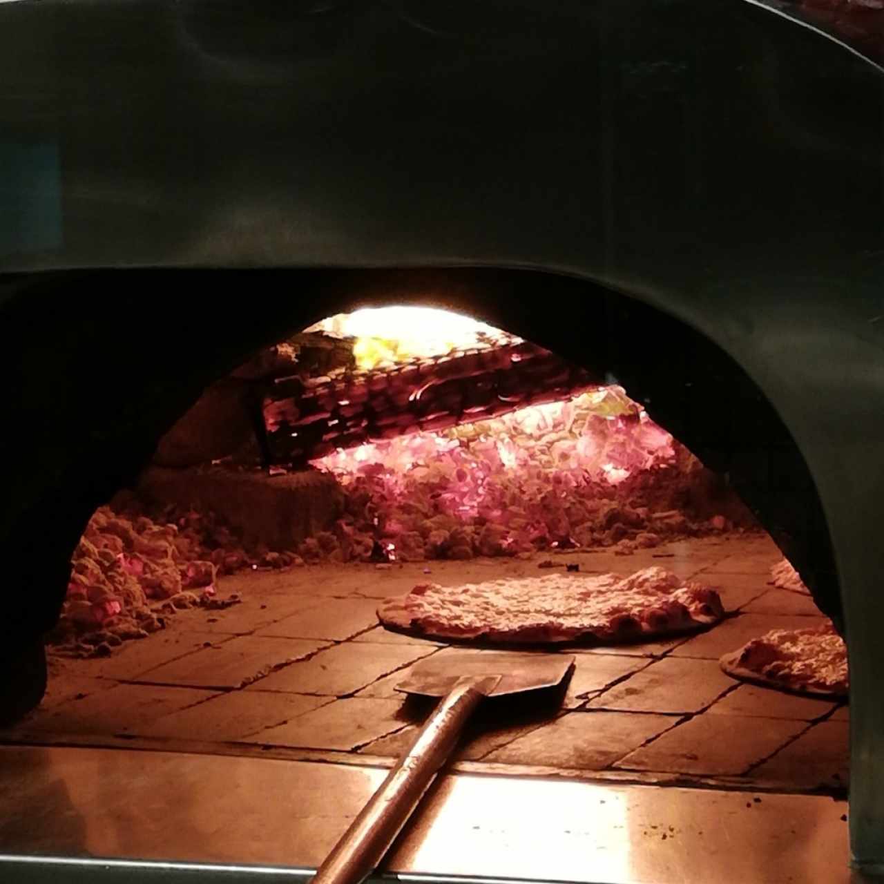 pizza al horno de leña