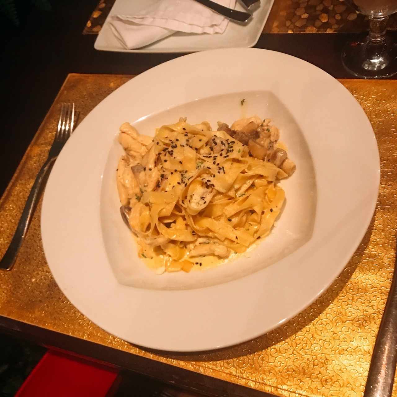 pasta de trozo de pollo