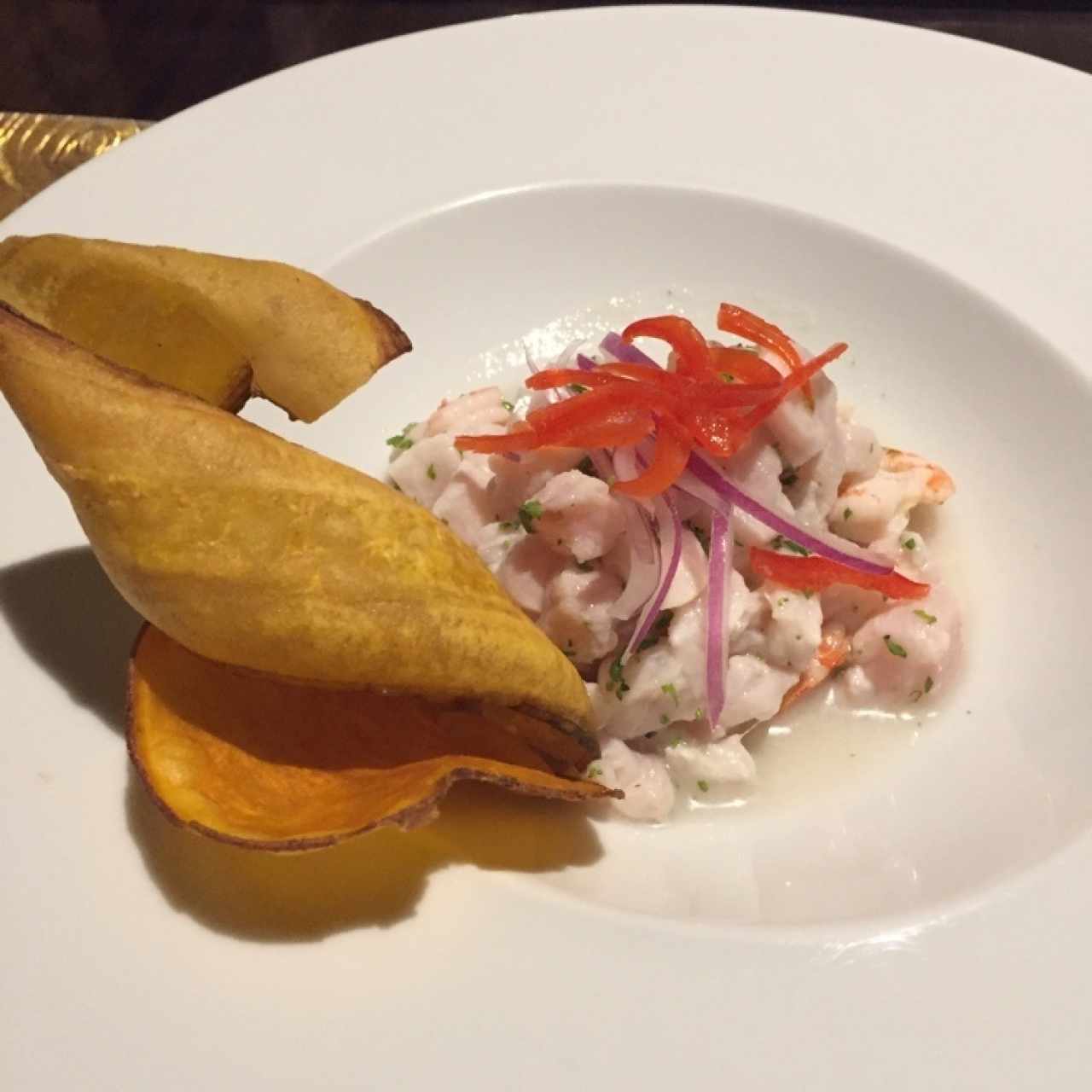 Ceviche de pez blanco y camarones