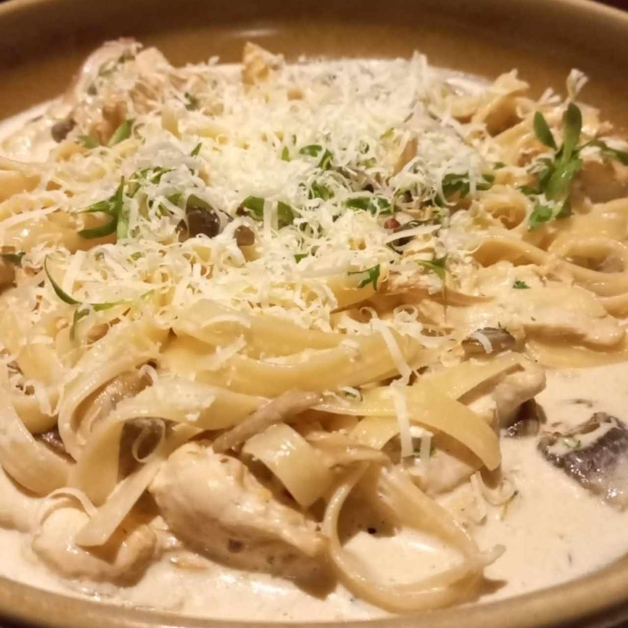 Creamy Pasta With Pieces Of Chicken