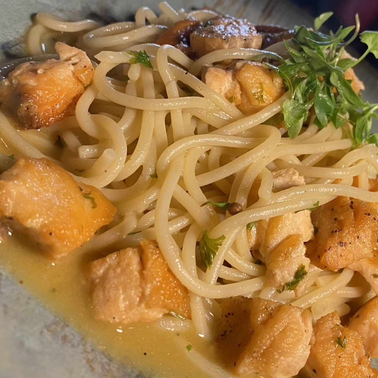 Pasta con Camarones e Funghi