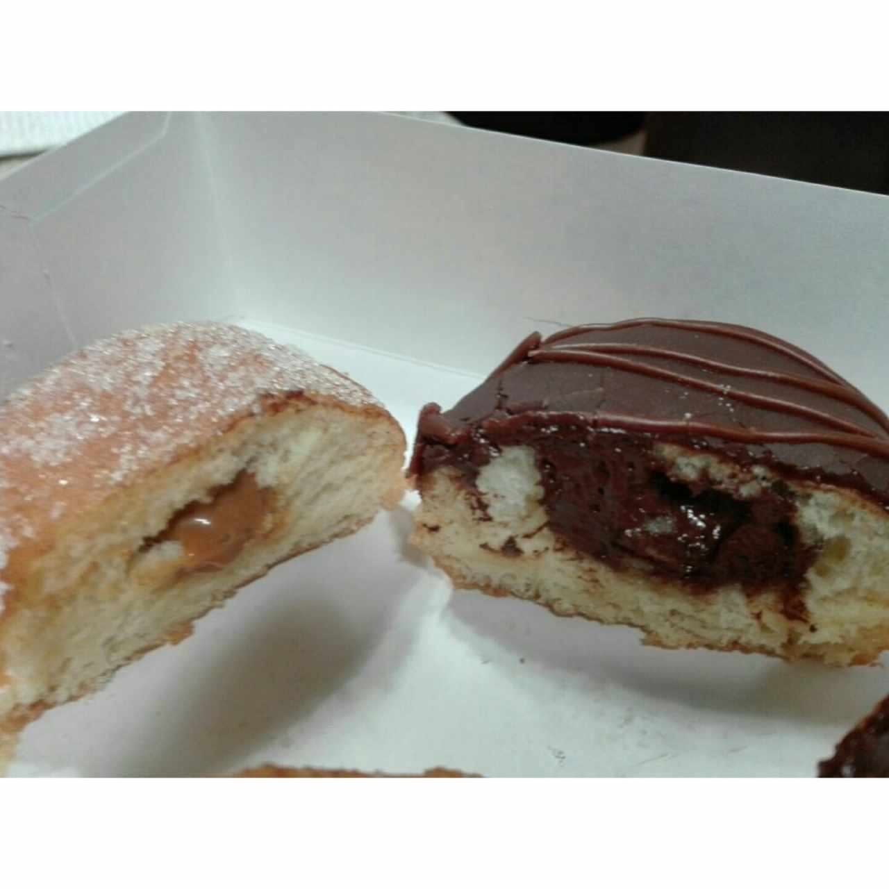 Donuts rellenas de Dulce de Leche y Chocolate