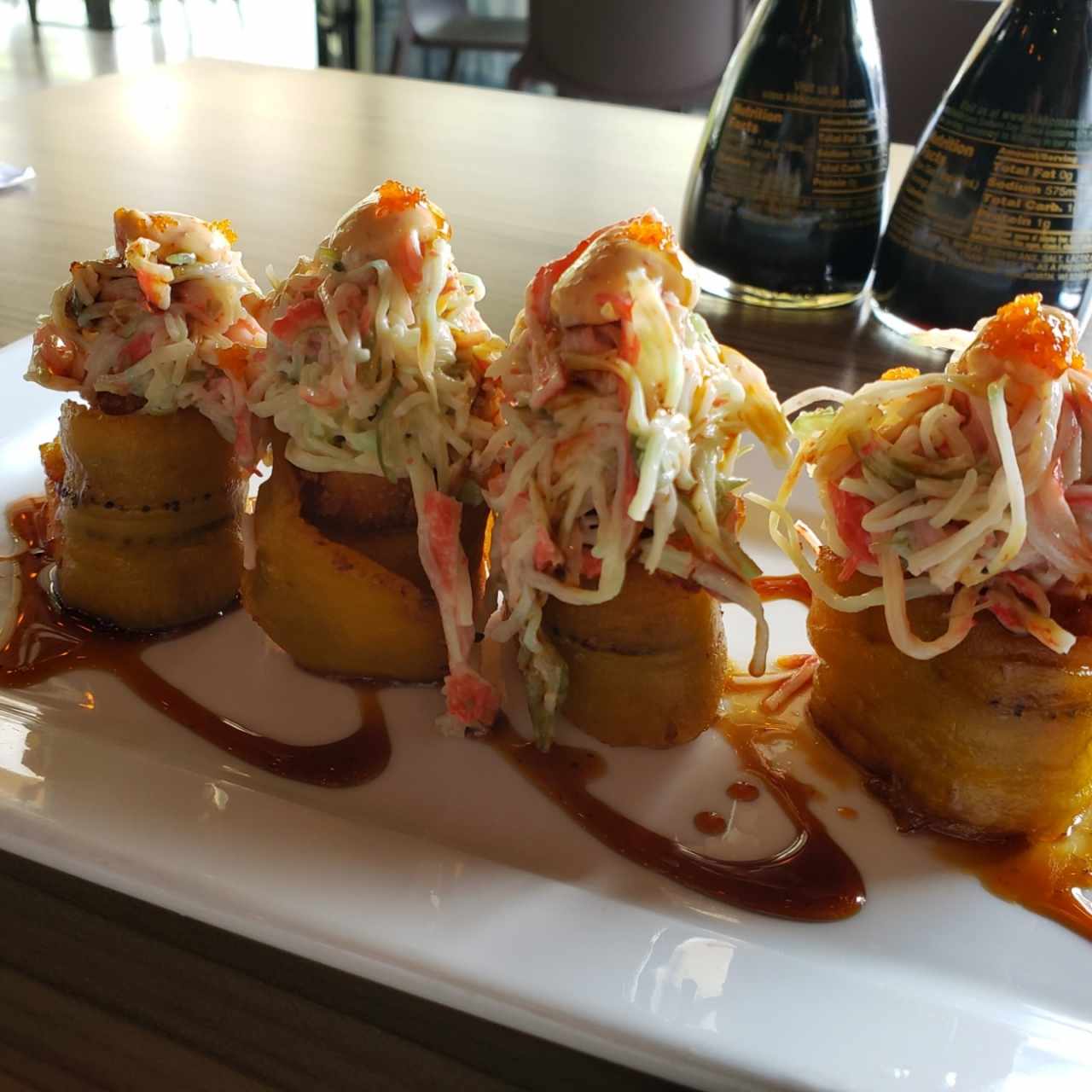 Camarones tempura con dinamita y plátano