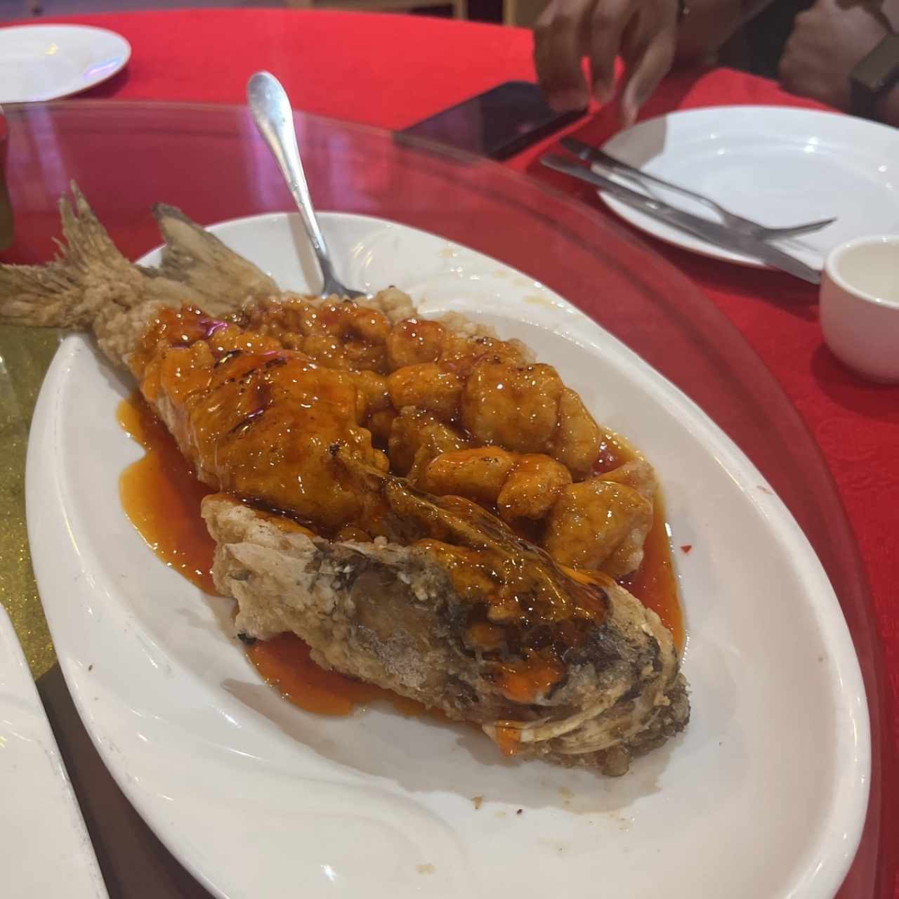 Robalo Racimo de Uva con Salsa