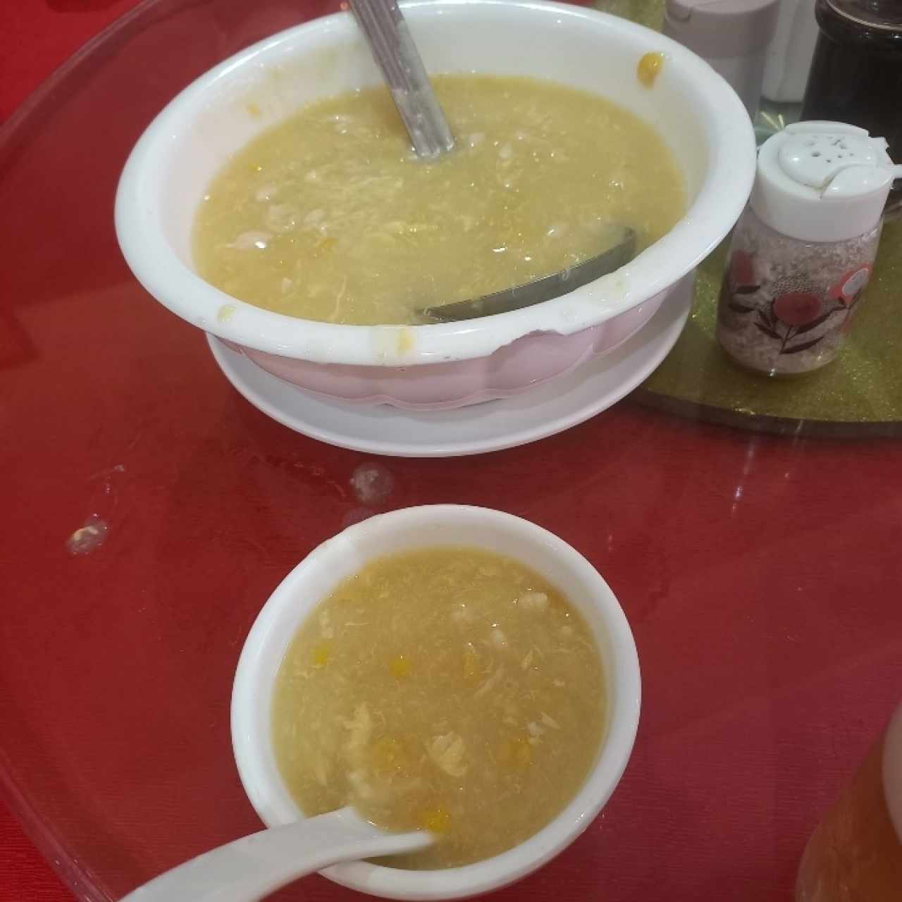 sopa de maíz con pollo