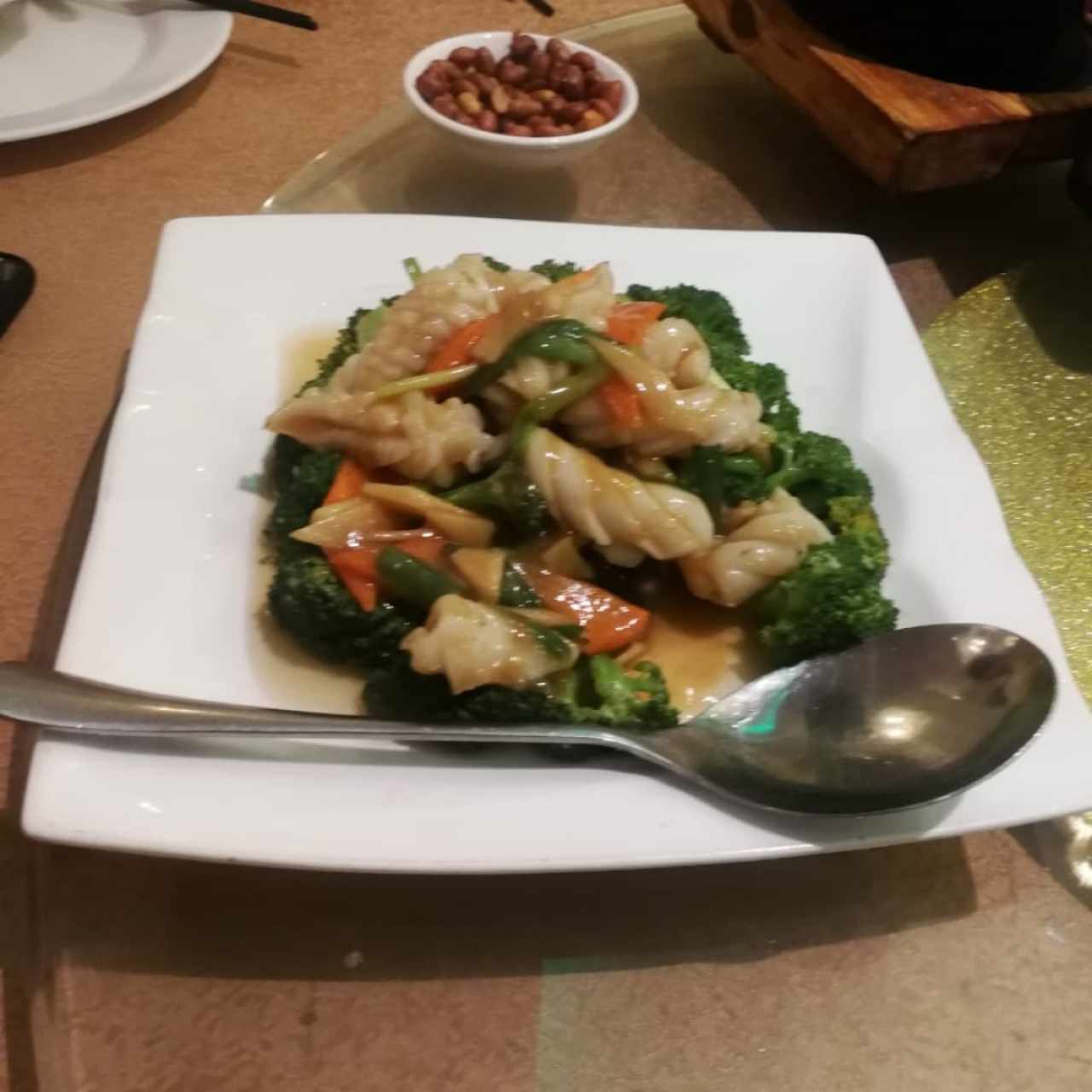 brocoli con mariscos