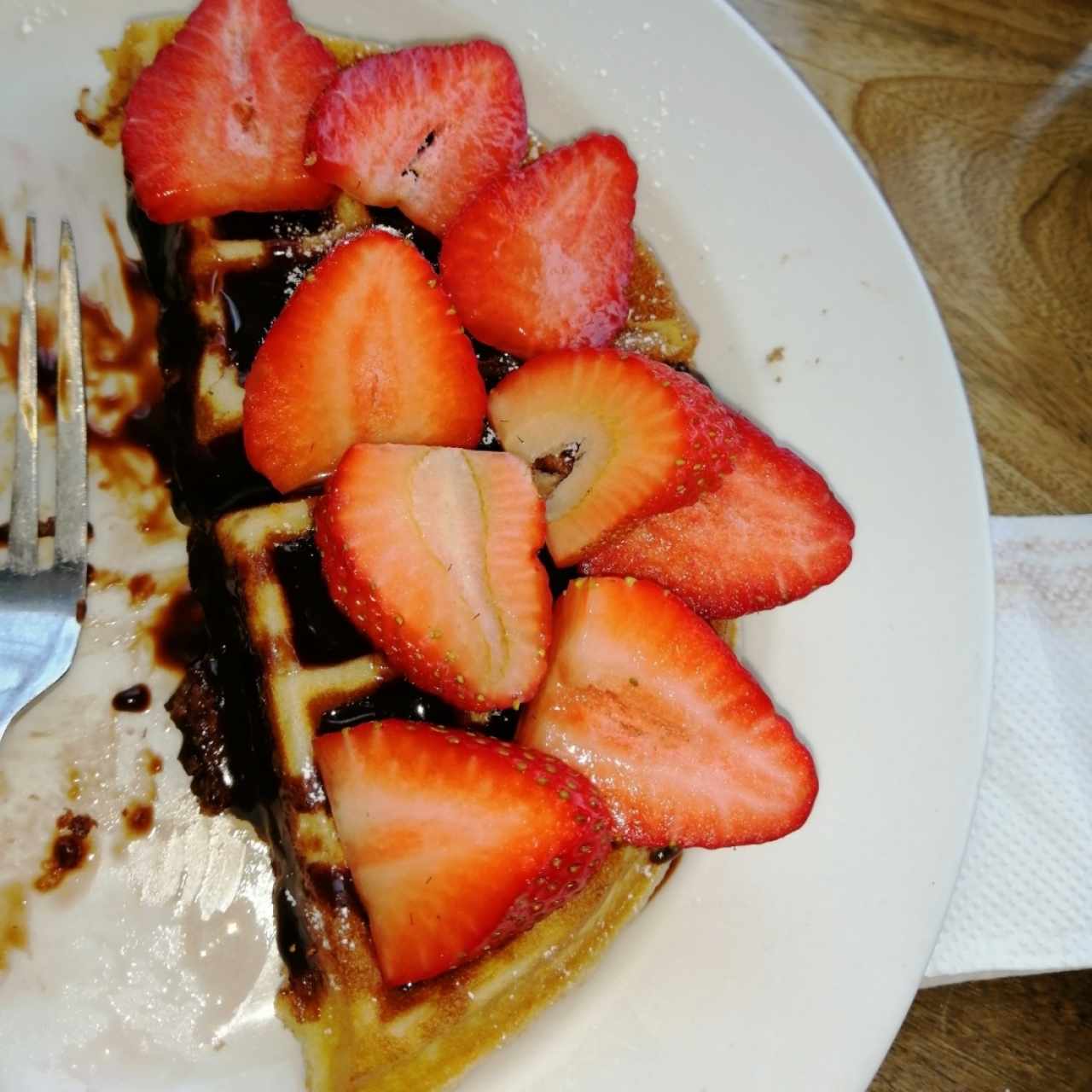 Wafles con Nutella y fresas 