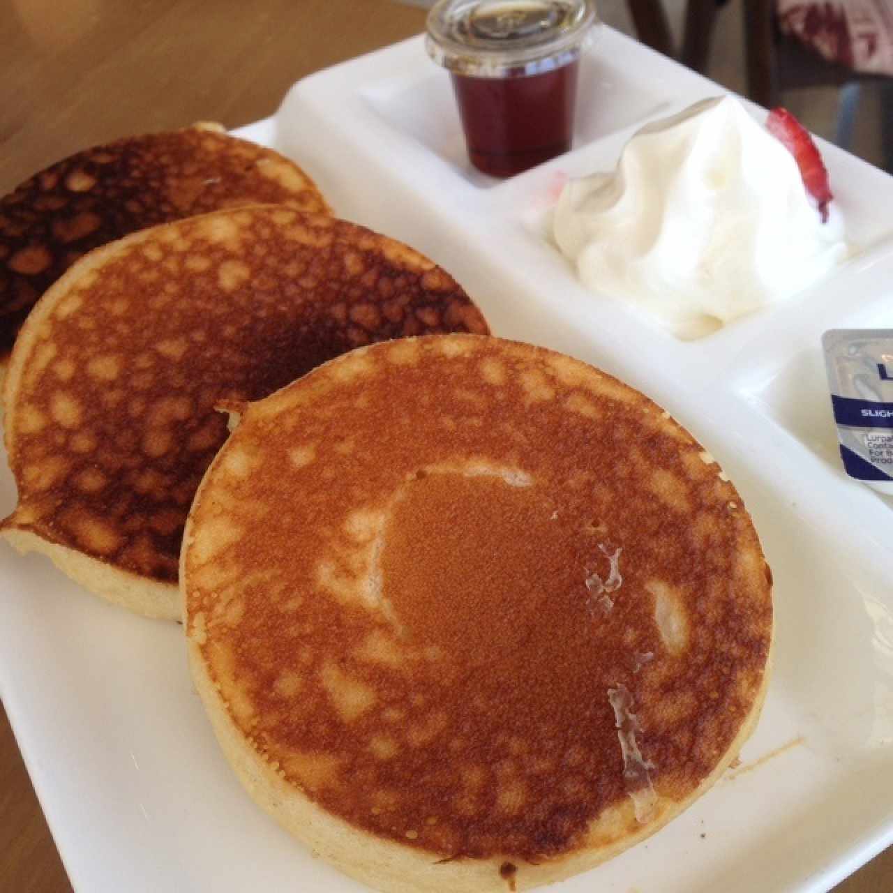 pancakes con crema batida 