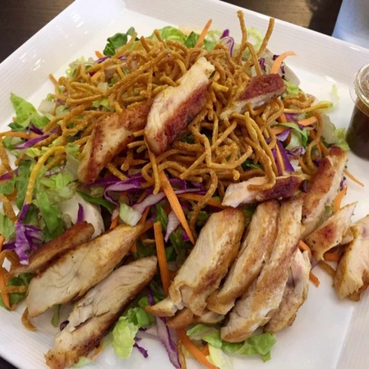 Ensalada Thai con pollo