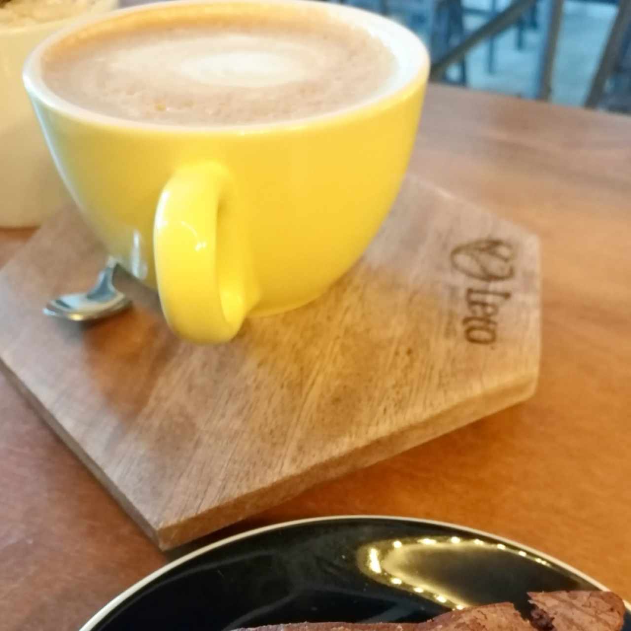 capuchino con leche de almendras