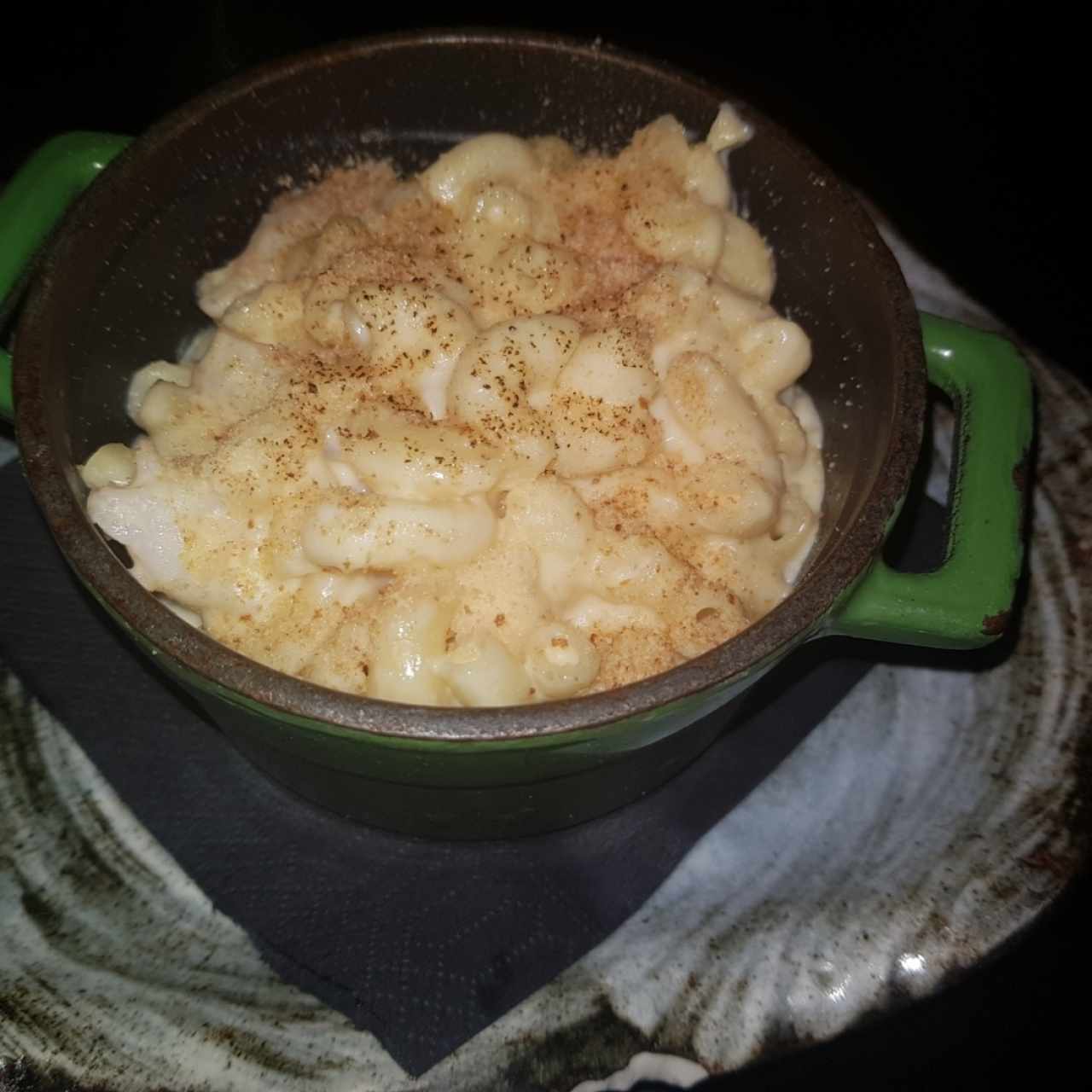 CAMARONES MAC AND CHEESE