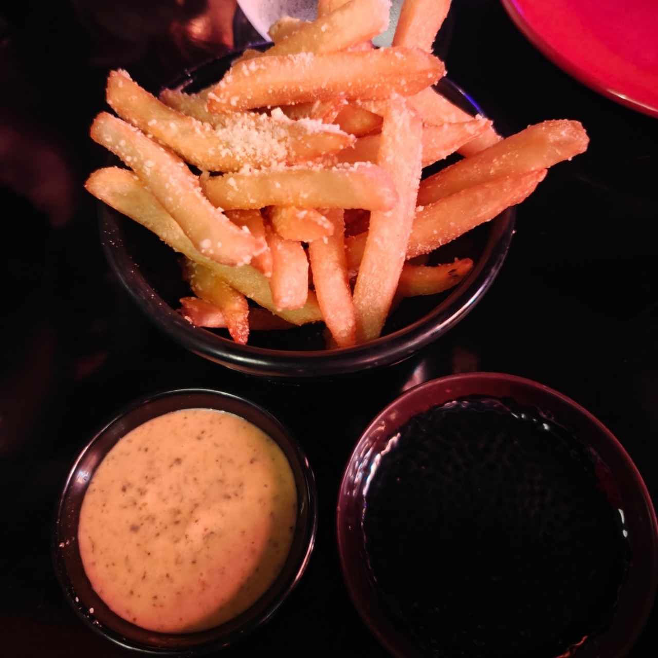 Papas Fritas Trufadas con Queso Parmesano