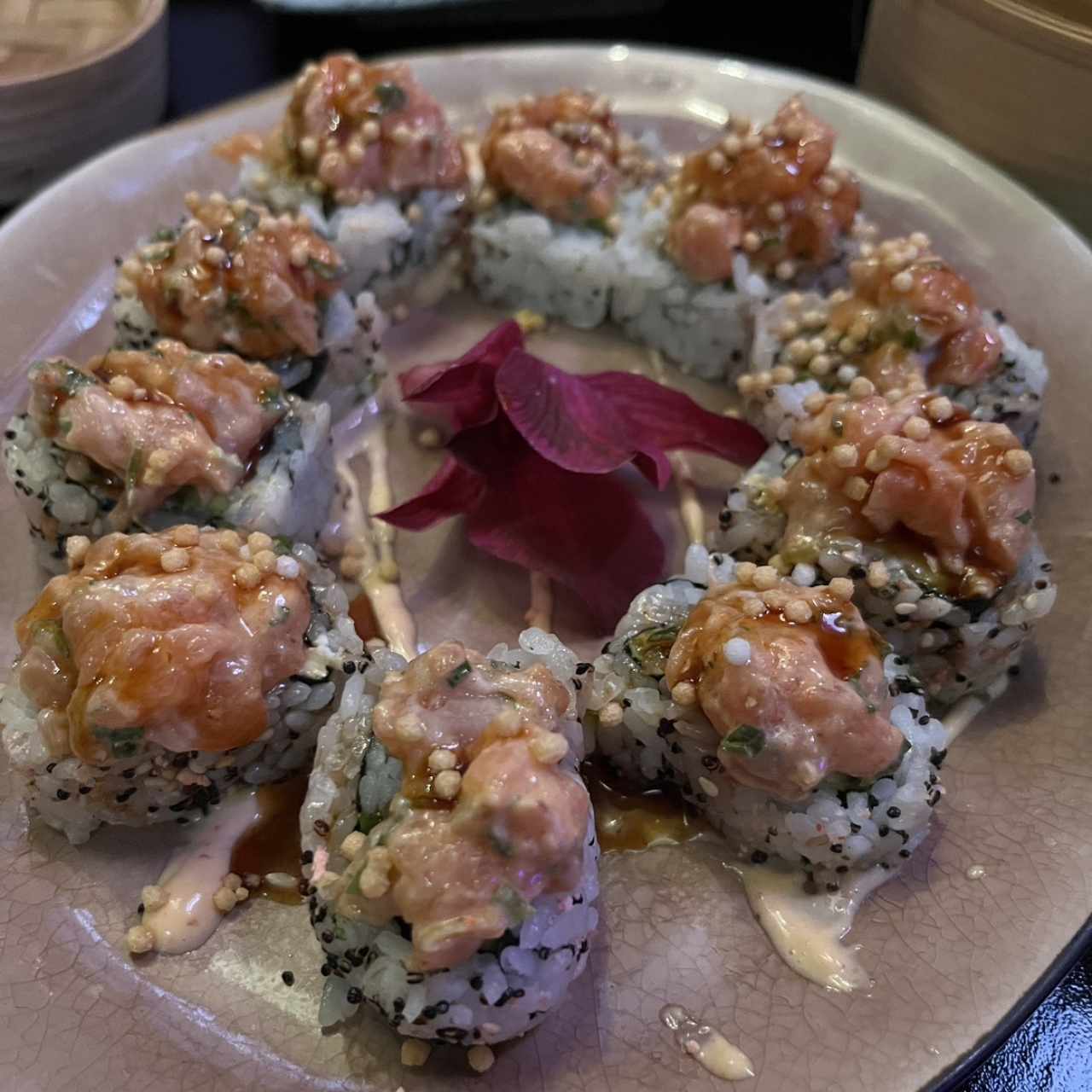 salmon crunchy roll