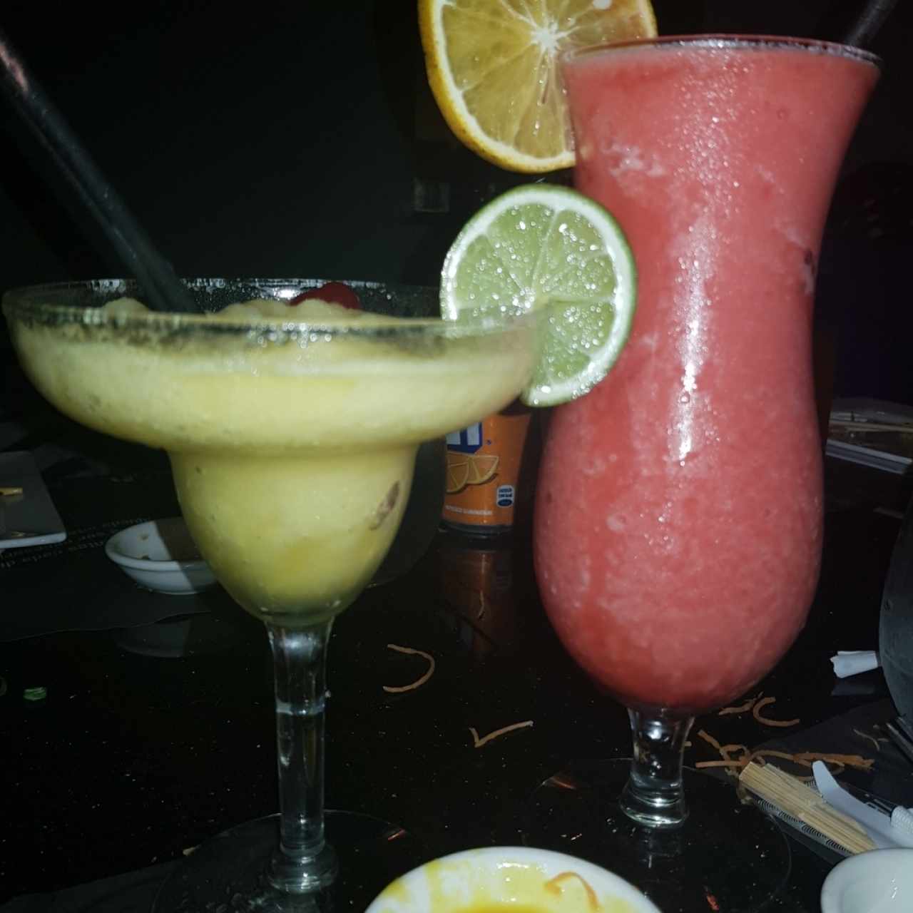 Margarita frozen de maracuya y licuado de Fresas