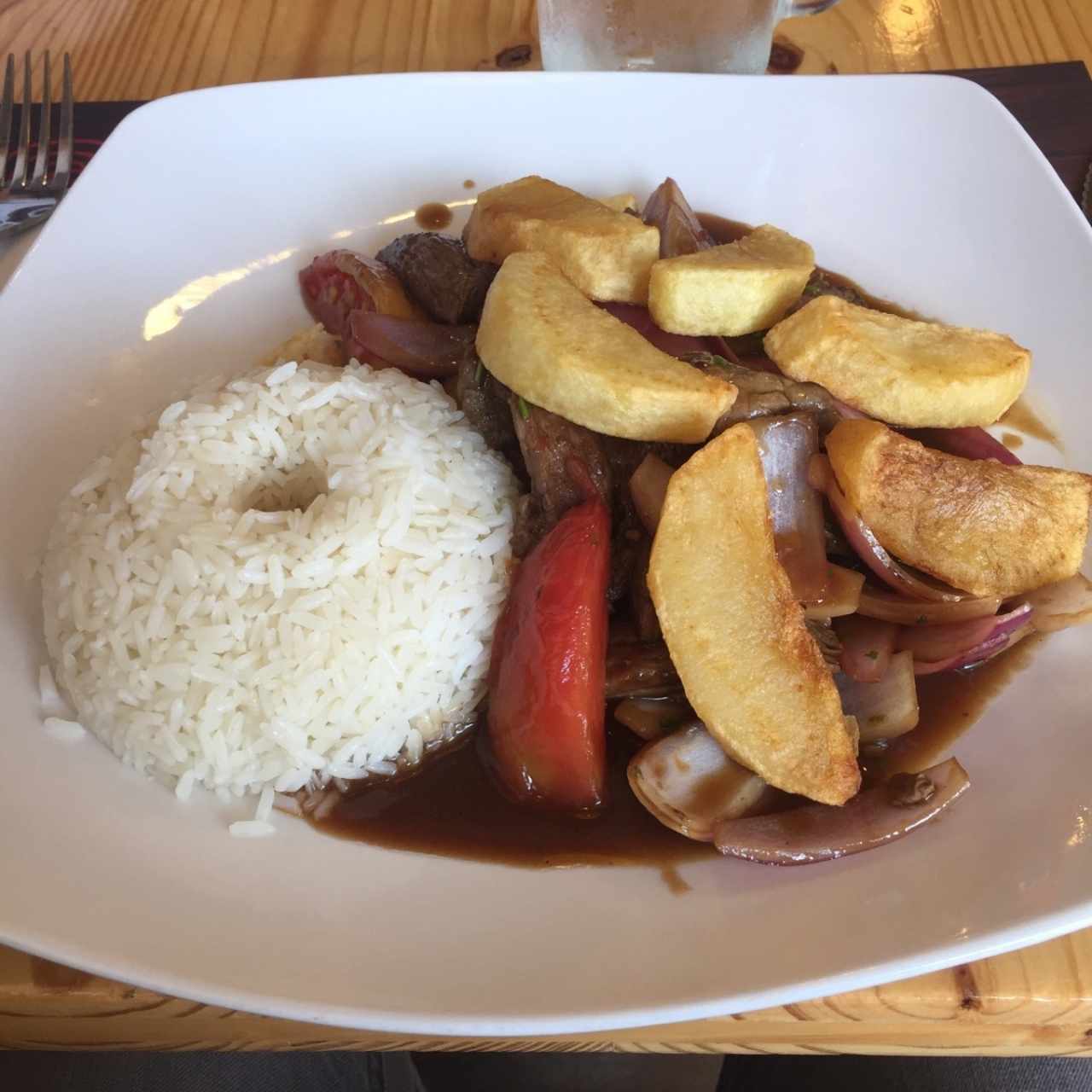 lomo saltado