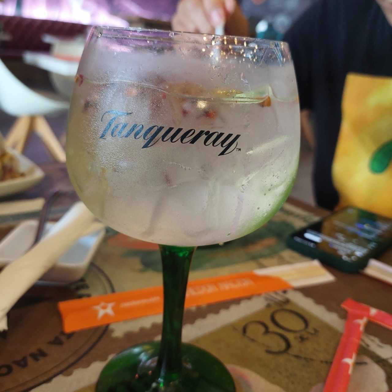 gin tonic limón 