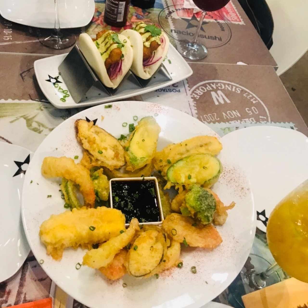 Nacion tempura y Baos de pescado.