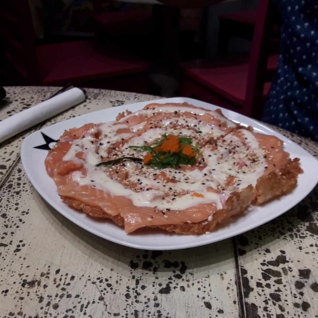 Pizza Sushi de Salmón Fresco