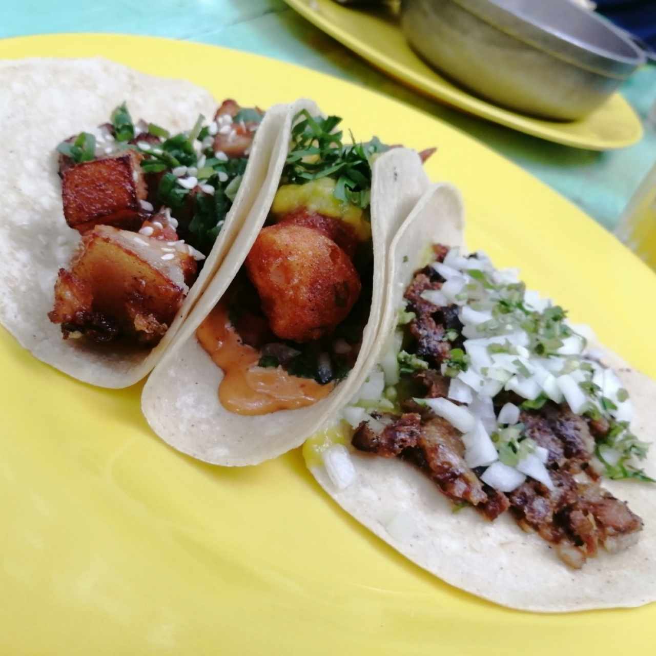 Tacos Tropicales - Cochinillo 
