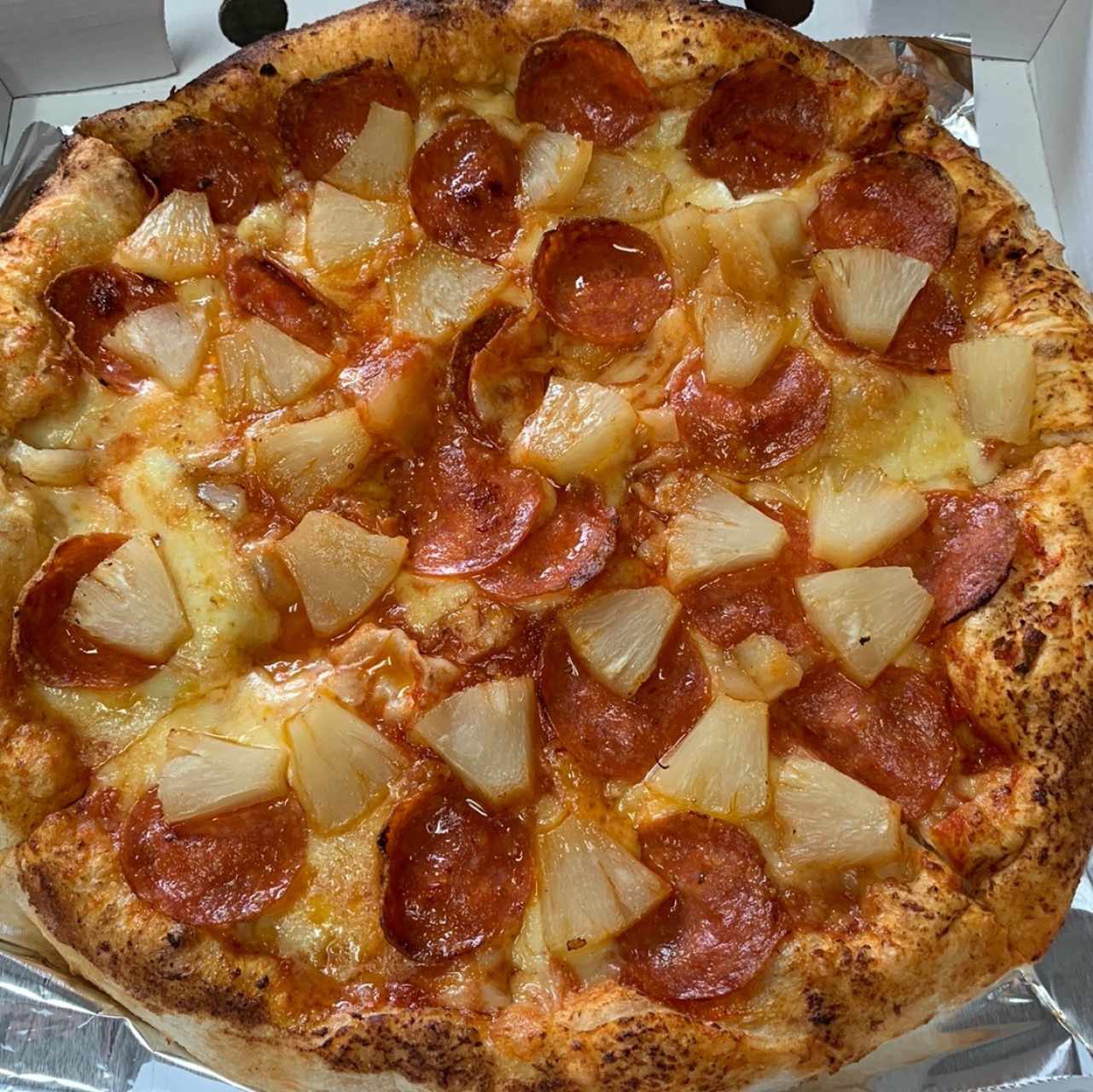 Pizza Pepperoni & Piña