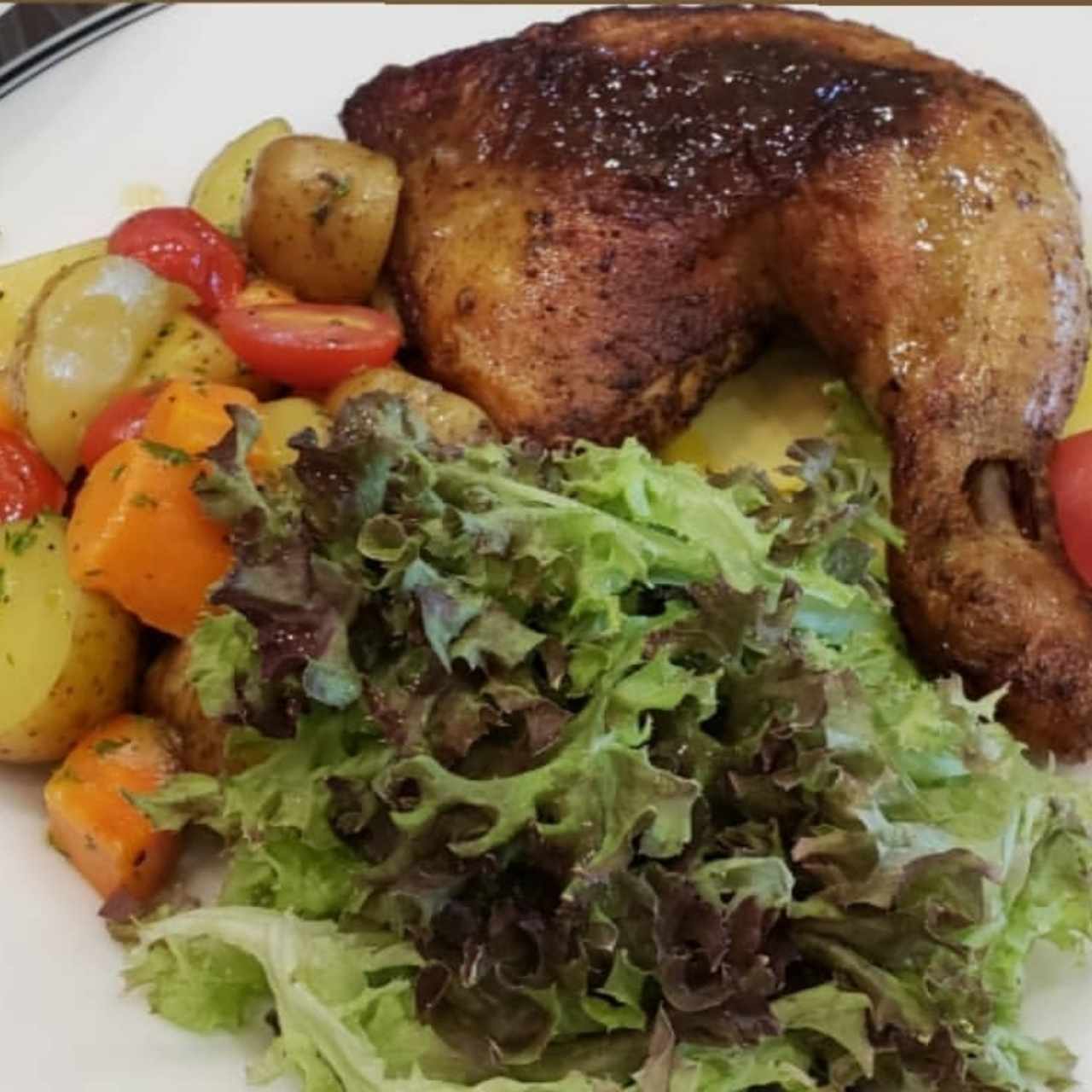 pollo rostizado a las finas hierbas