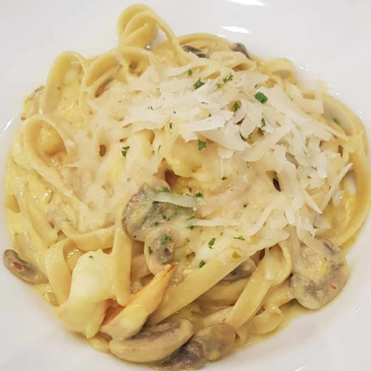 linguini langostinos