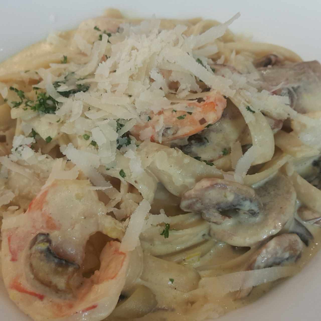 Fetuccini con langostinos