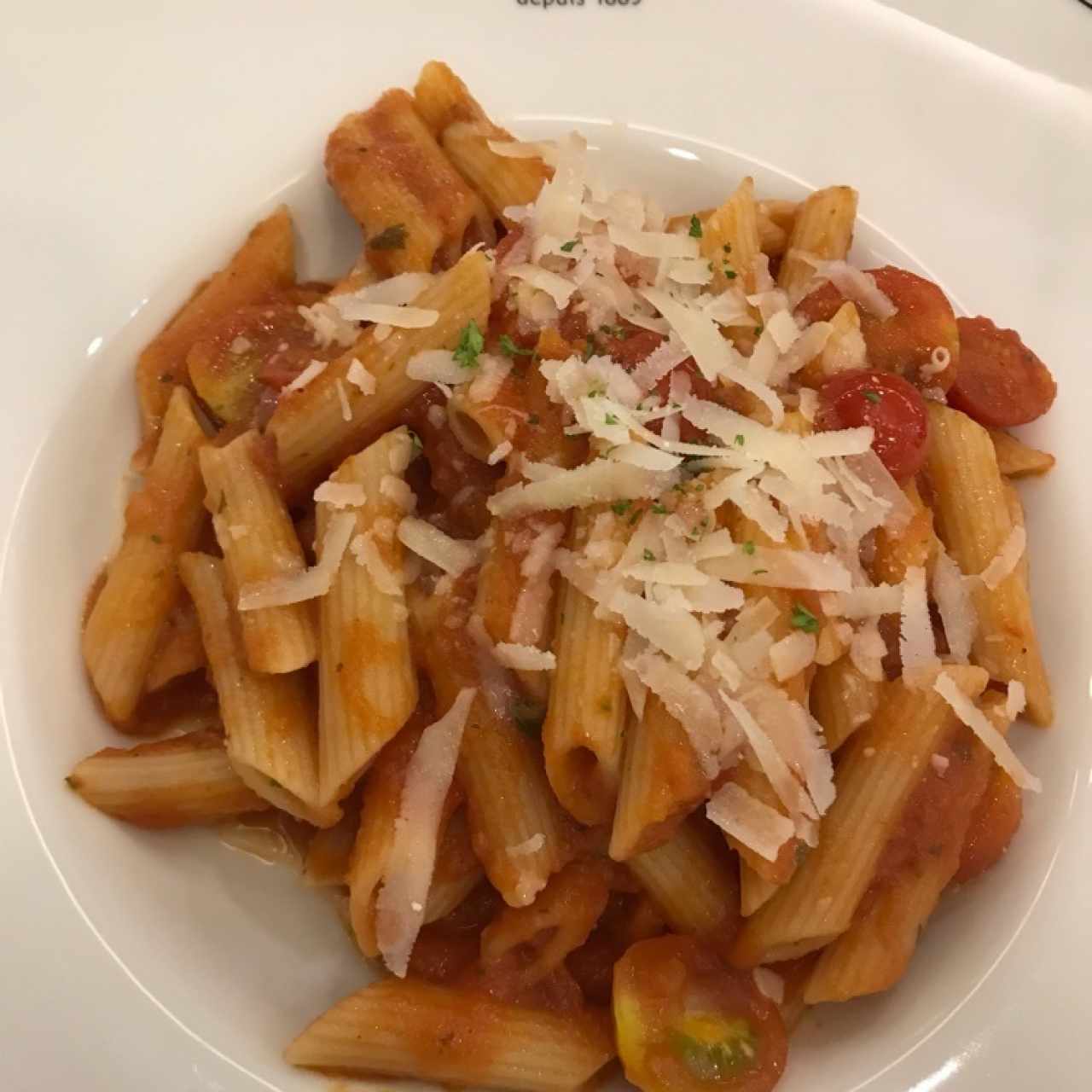 Penne a la pomodoro