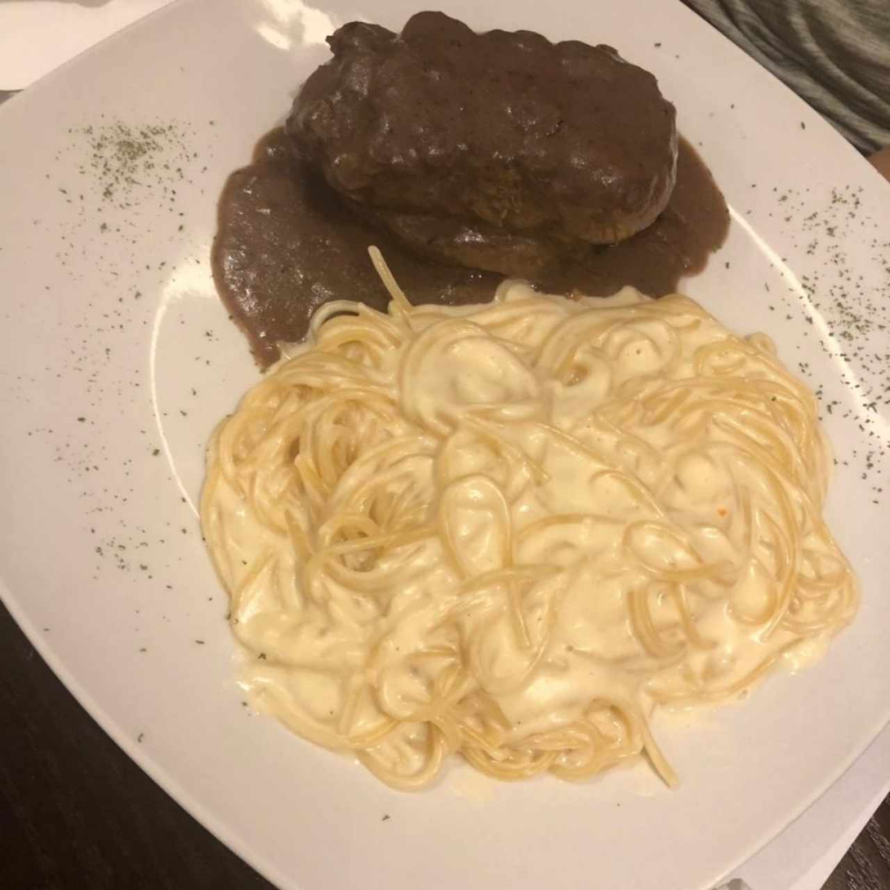 Spaguetti y Filete 
