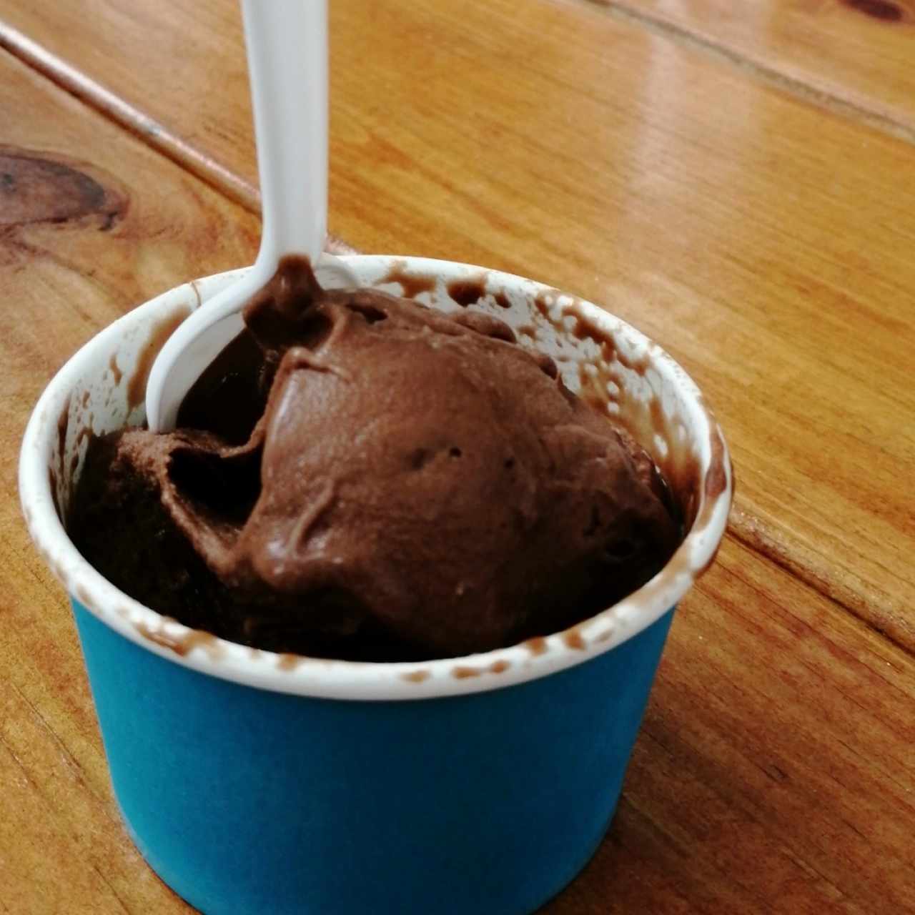 helado de chocolate vegano