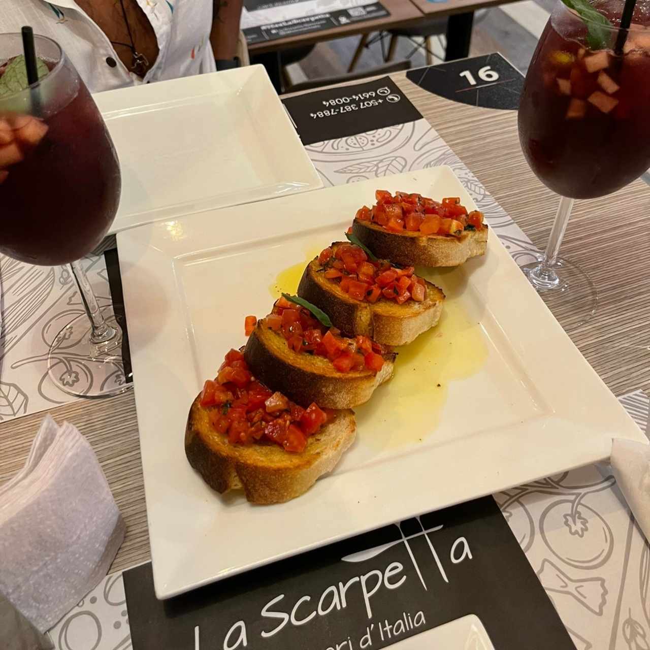 Bruschetta Mediterránea