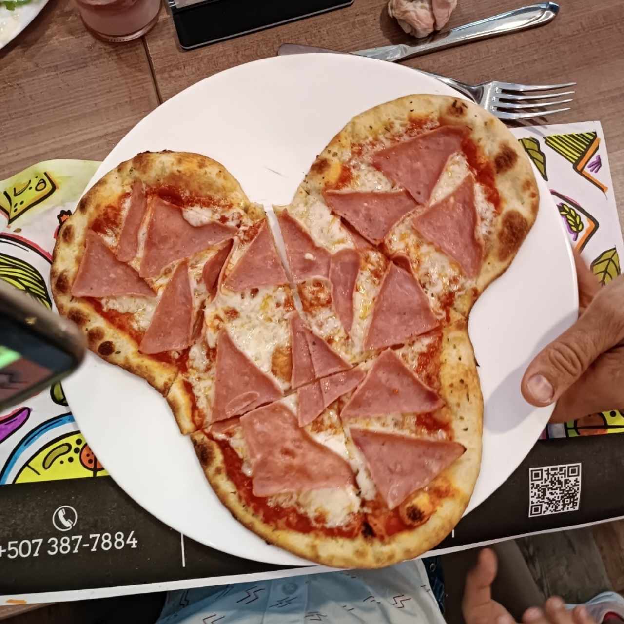 pizza en forma de minnie