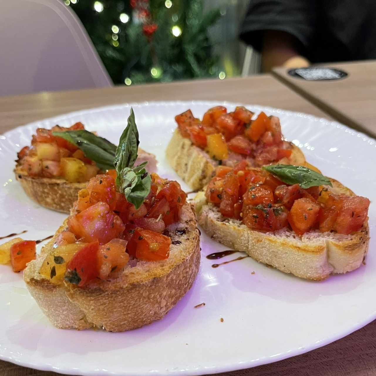 Antipasti - Bruschetta Mediterranea