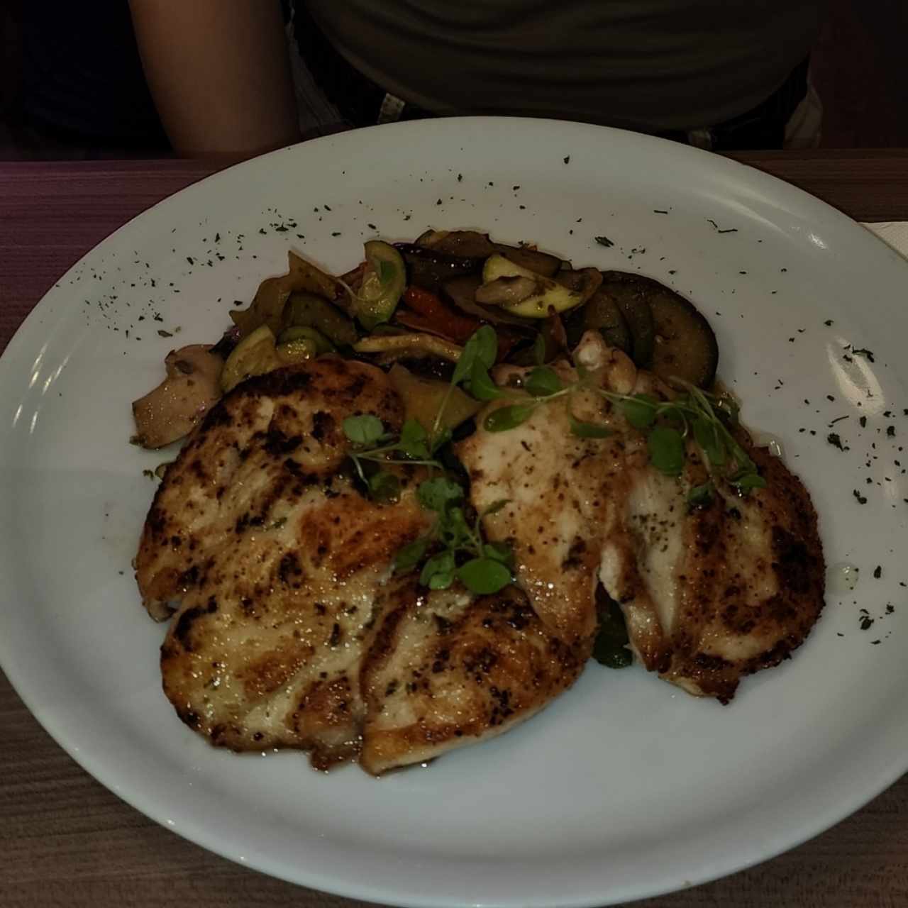 Pollo a la Plancha con Vegetales