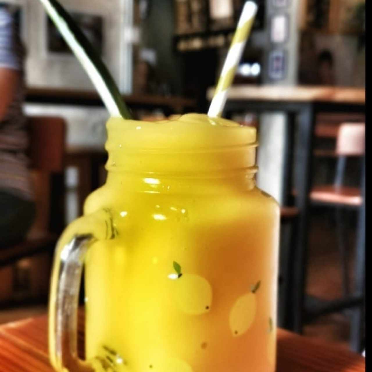 jugo de mango con limon