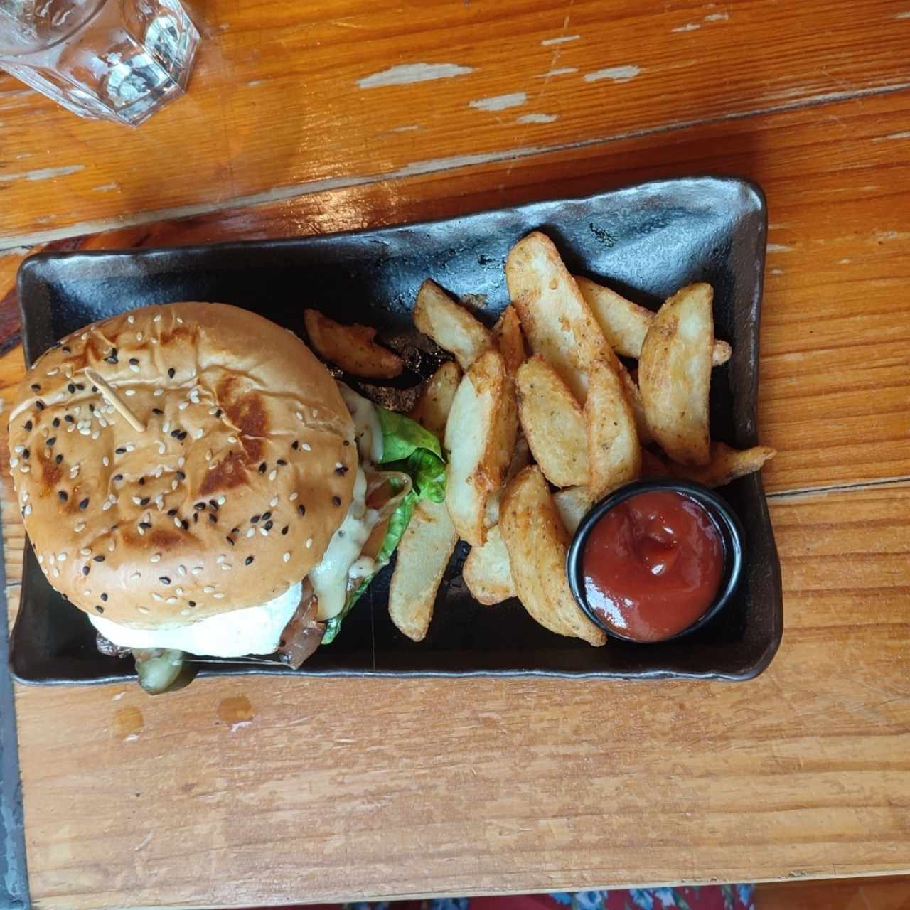 Nomada Special burger