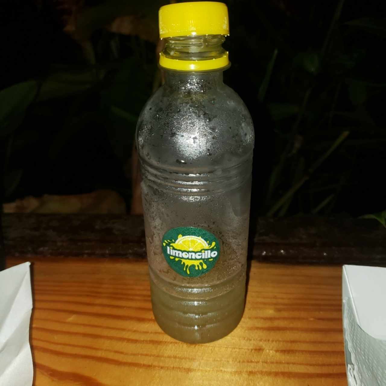 limonada natural de limon +hierba buena 