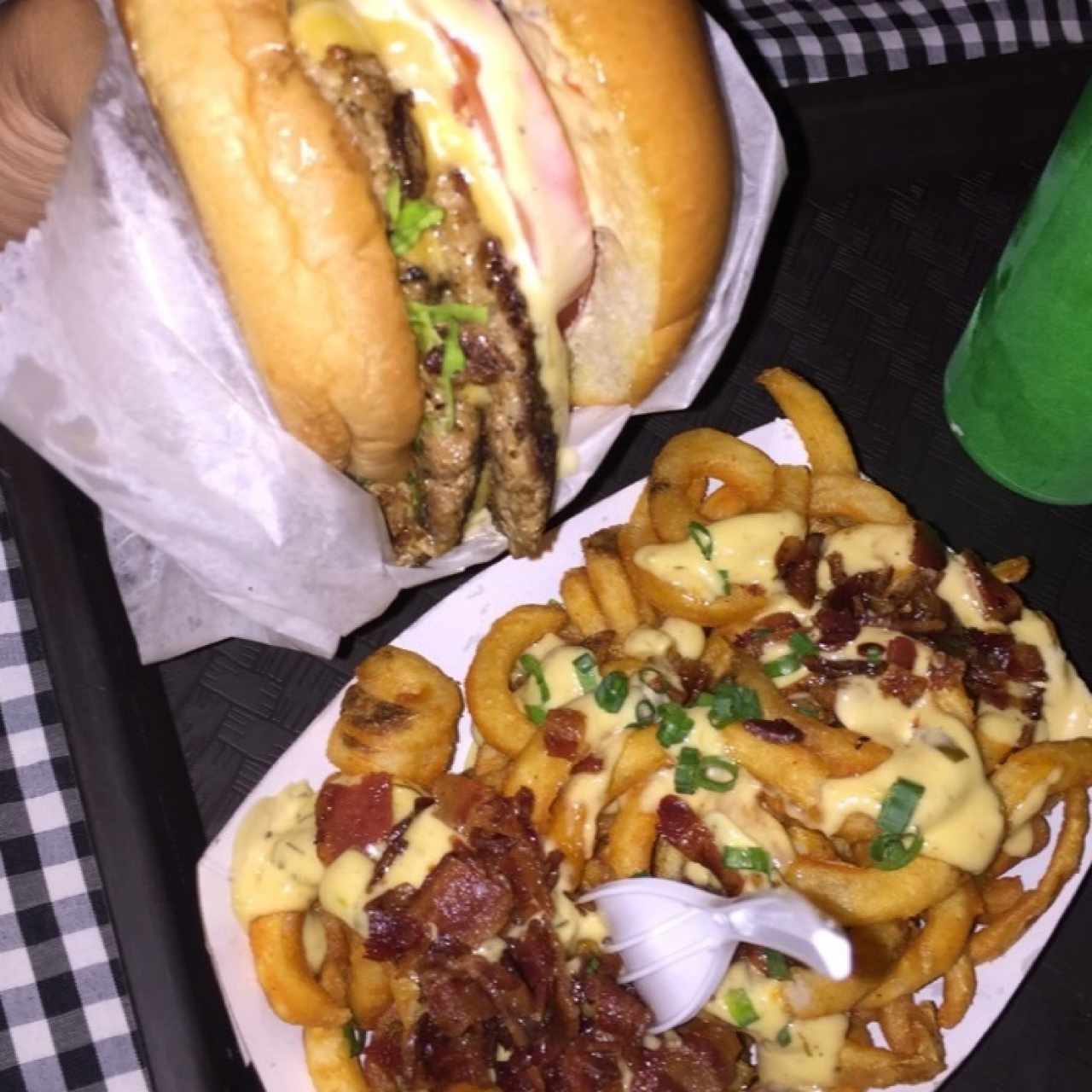 anti burger y anti fries
