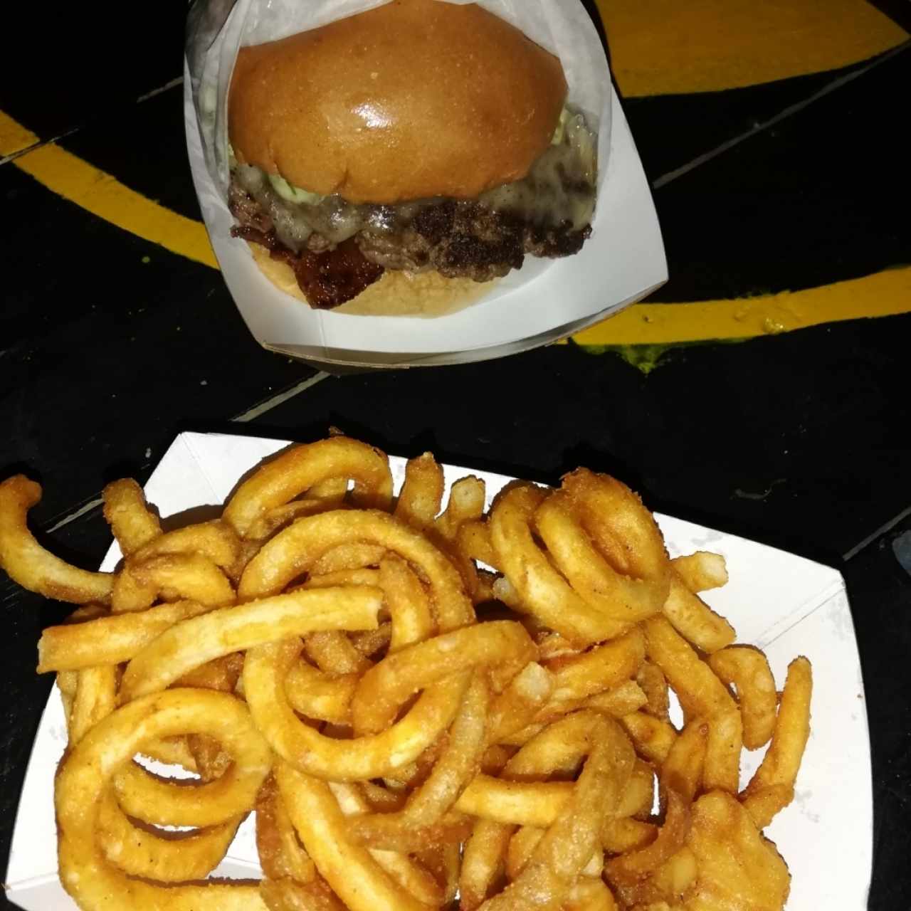 Chimimayo y Curly fries