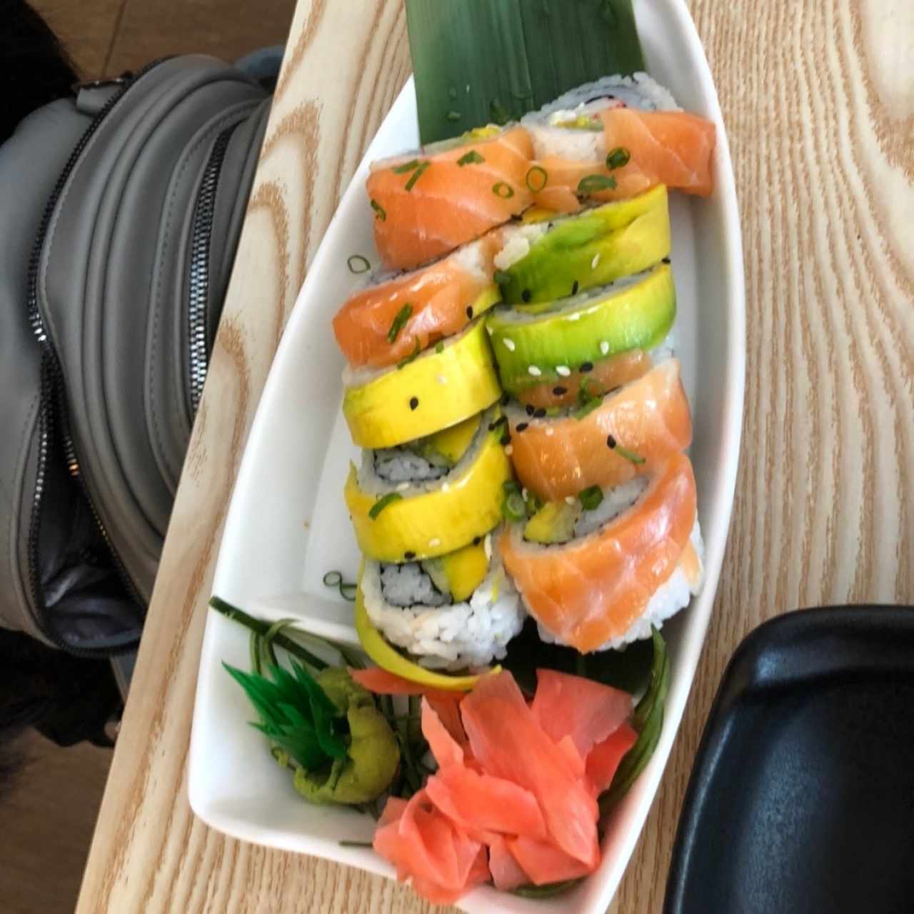 Sushi - rainbow roll