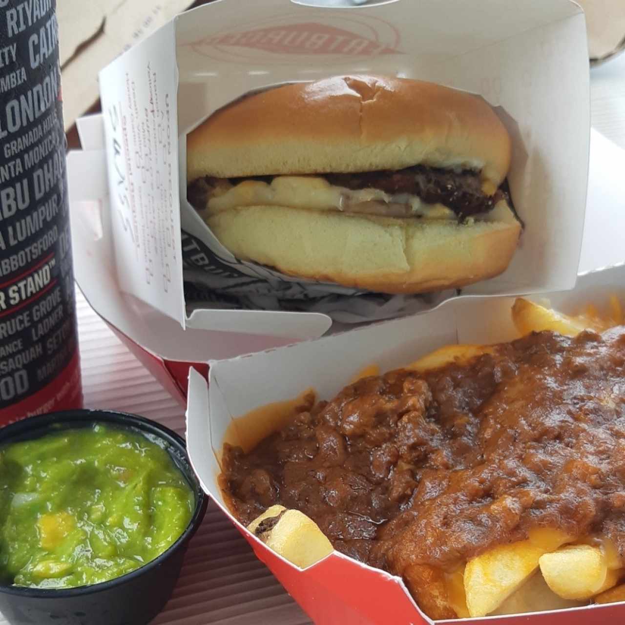 Mushroom Burger con Chili cheese fries