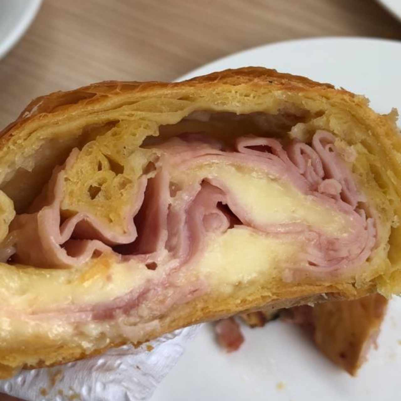 Pastelito de Jamon y queso