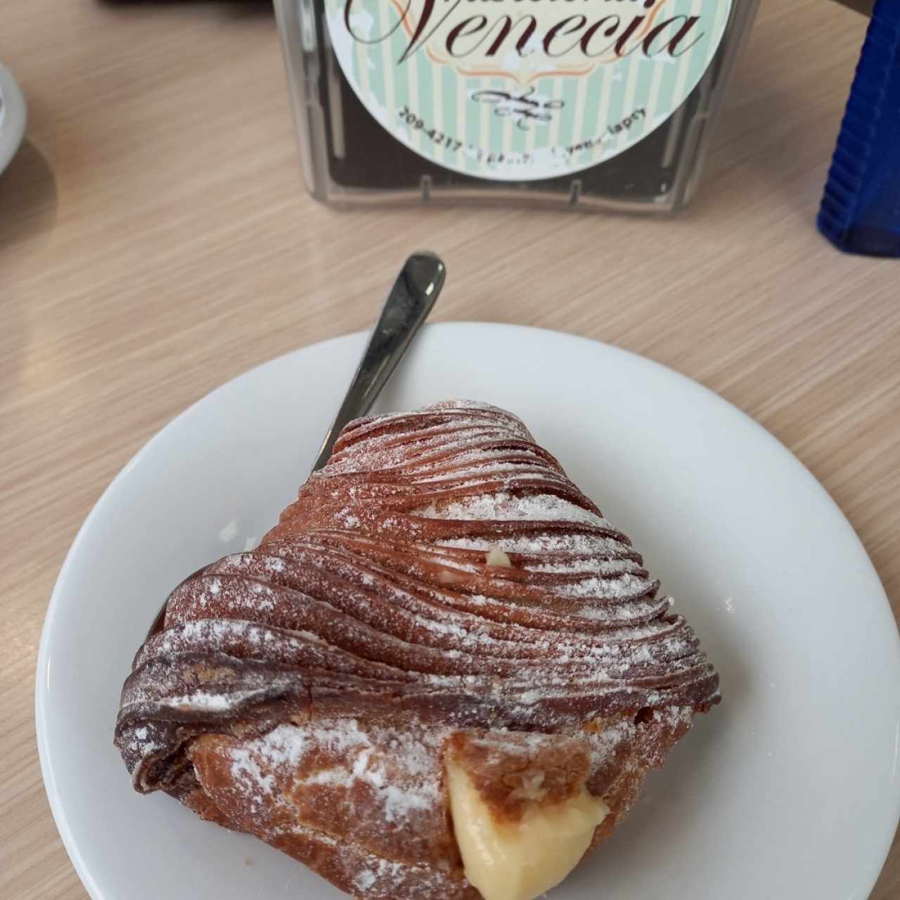 Cola de Langosta con Crema Pastelera