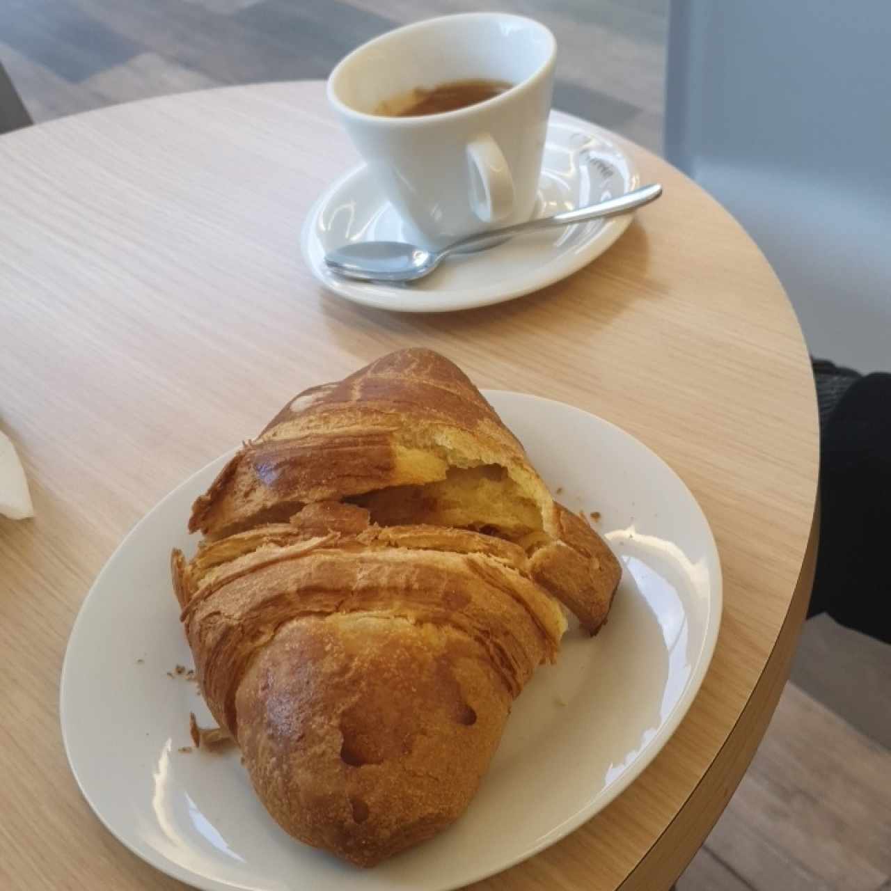 Croissant de Jamón y Queso Gouda