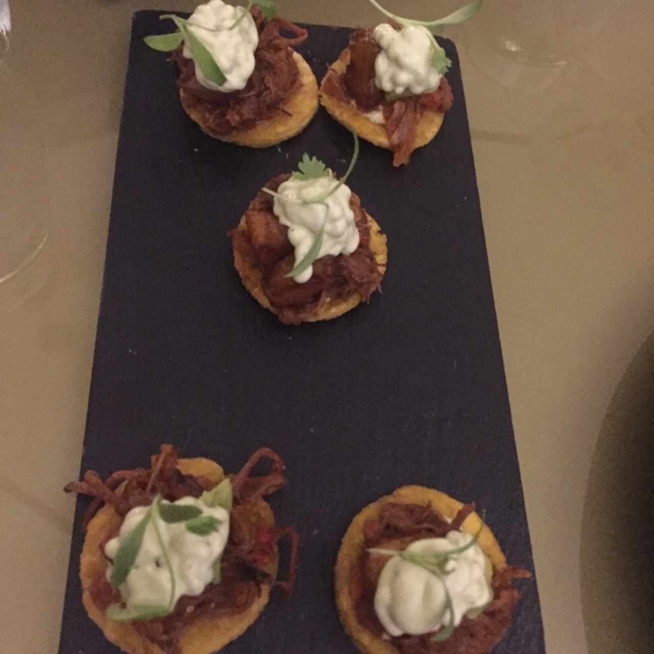 mini patacones de carne