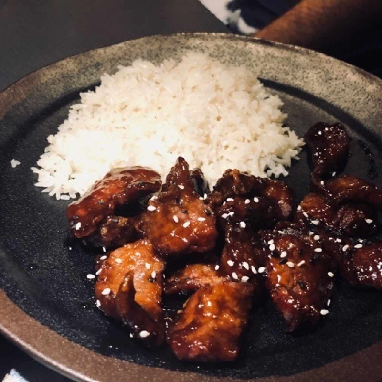 mongolian beef con arroz 