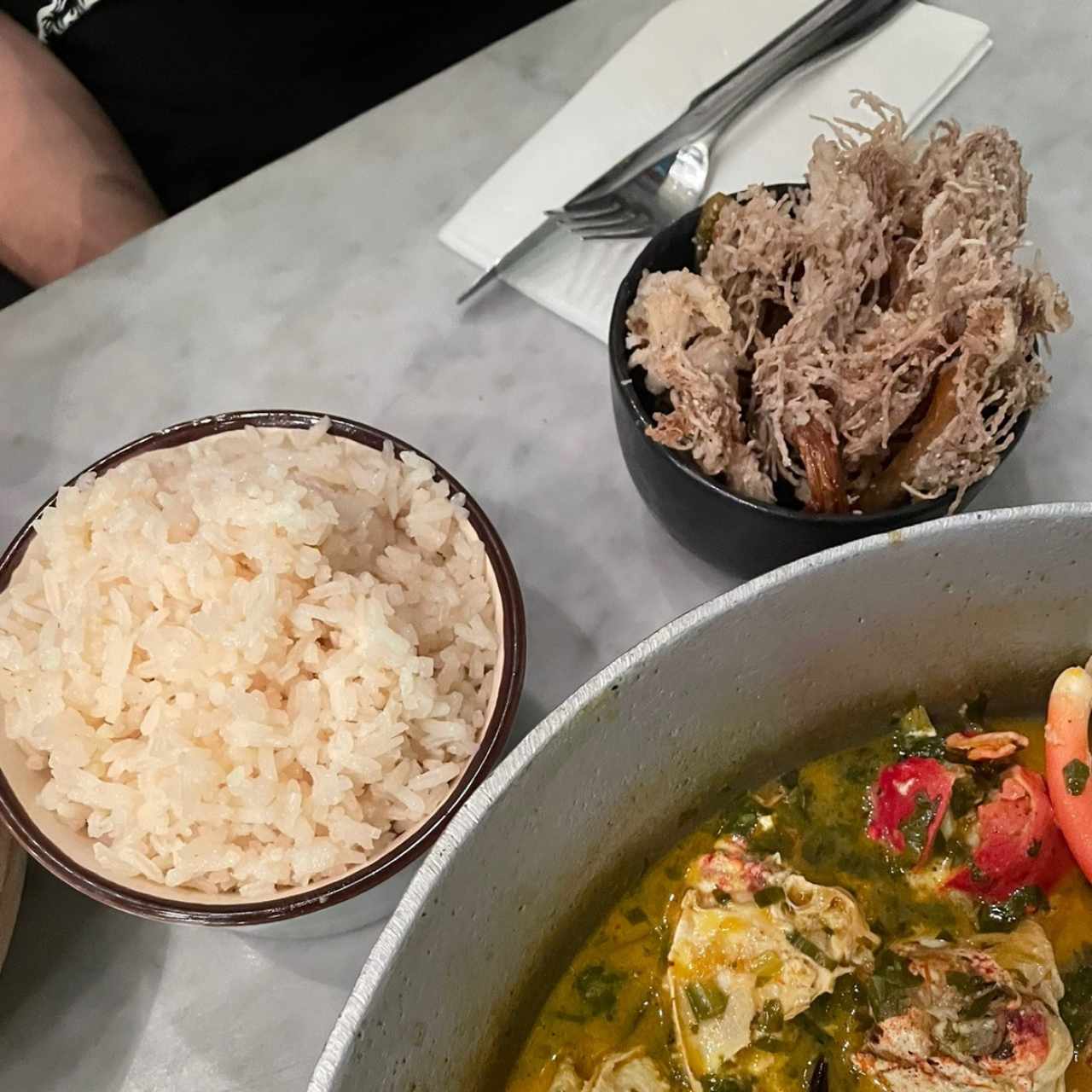 Arroz de coco y Cebollina frito Acompañante de Centollo)