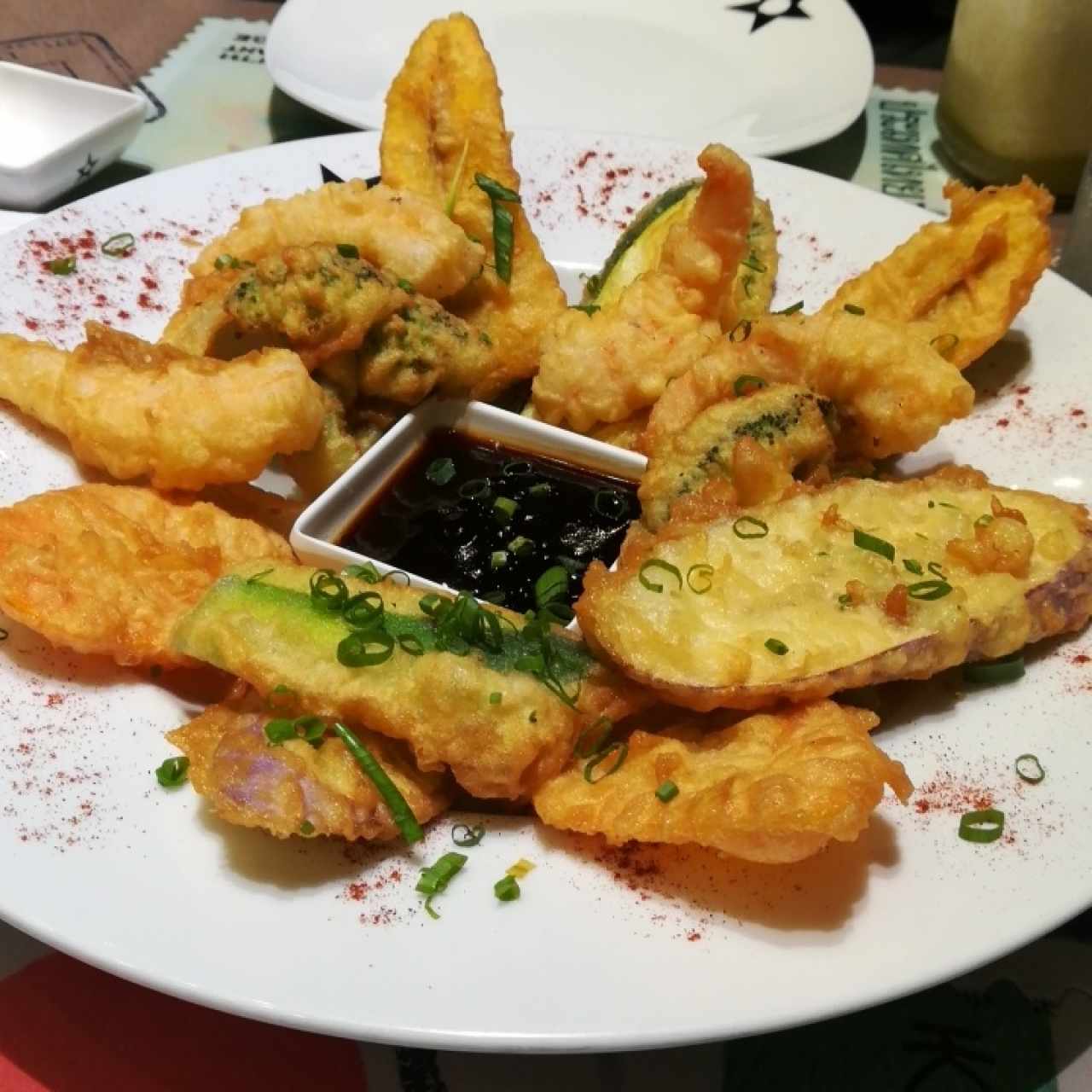 tempura de vegetales y camarones 