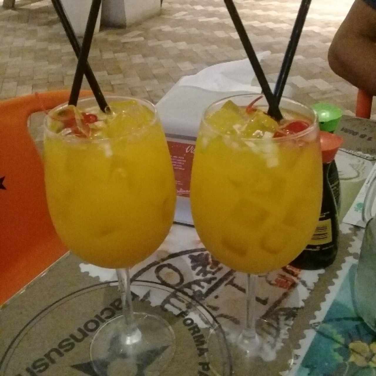 Seductores cocteles - Sangría de mango