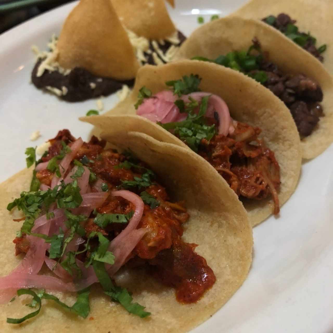 tacos de cochinita y carnes 